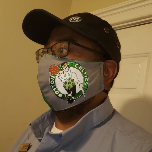 Custom face masks - Picture 4 of 5